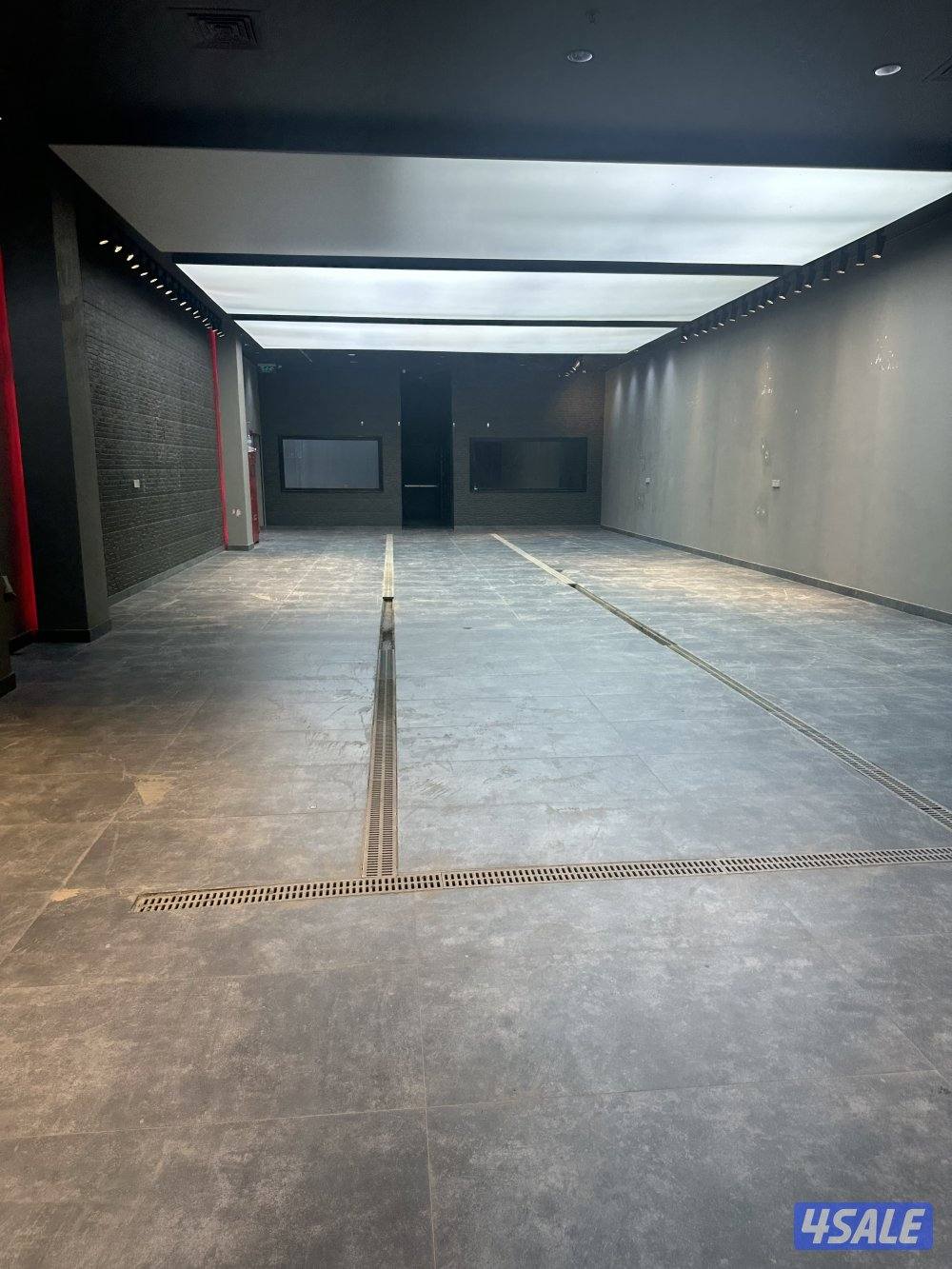 للبيع محل مميز❗️مساحه ٢٢٠0