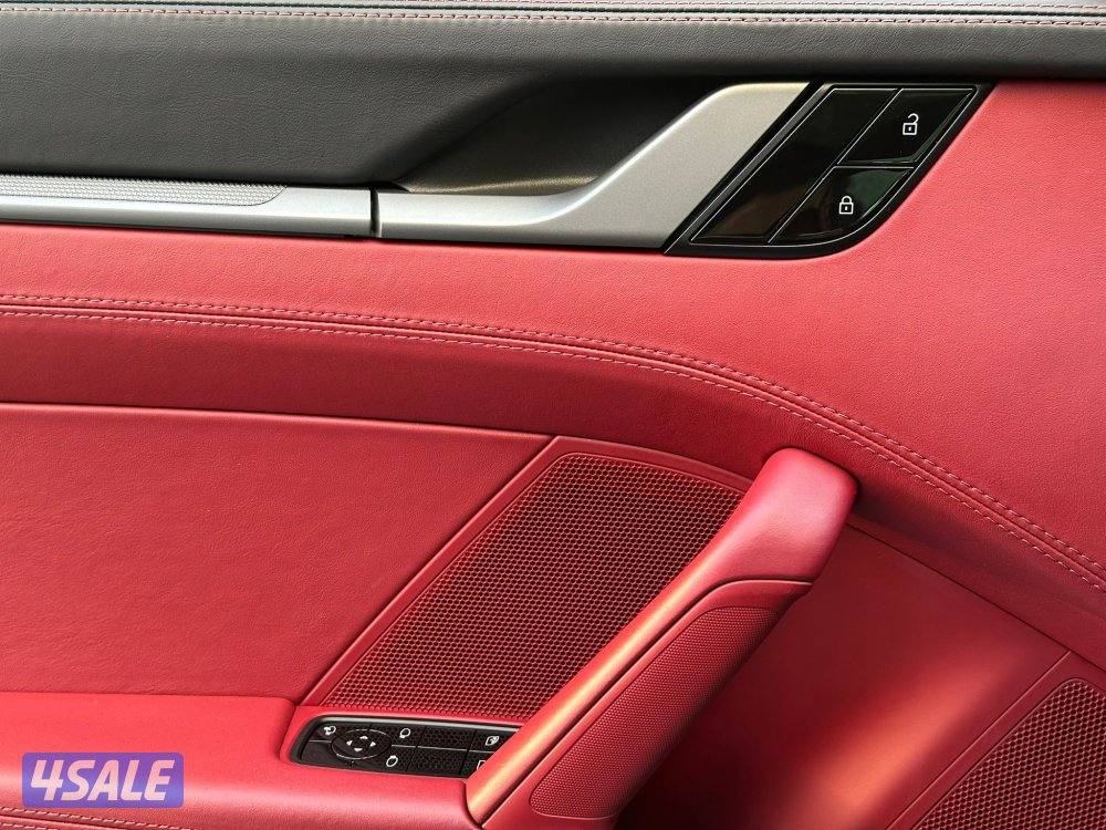 بورشه كريراS موديل2020 عداد9الاف وارد بهبهاني سيرفس منتظم9