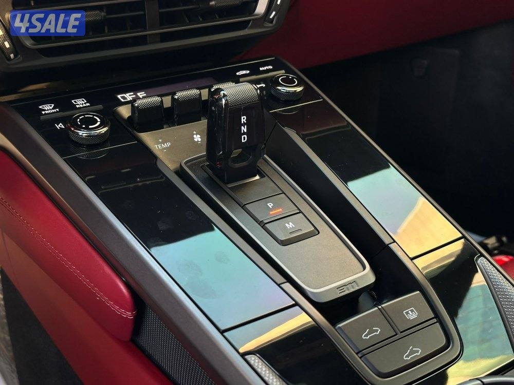 بورشه كريراS موديل2020 عداد9الاف وارد بهبهاني سيرفس منتظم11