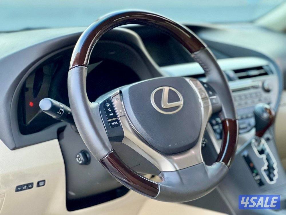 بحالة ممتازه جدا سيرفيس منتظم بالوكالة عداد ١١٣ الف فقط موديل ٢٠١٥6