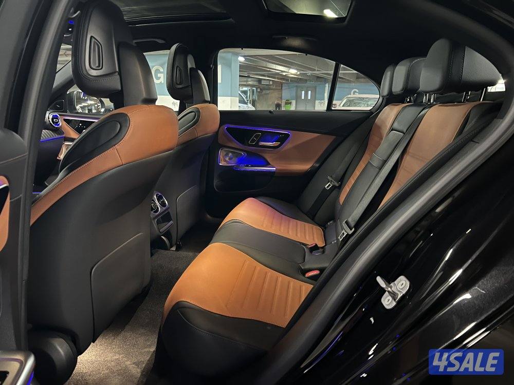 اصفار Mercedes C 200 موديل 20254