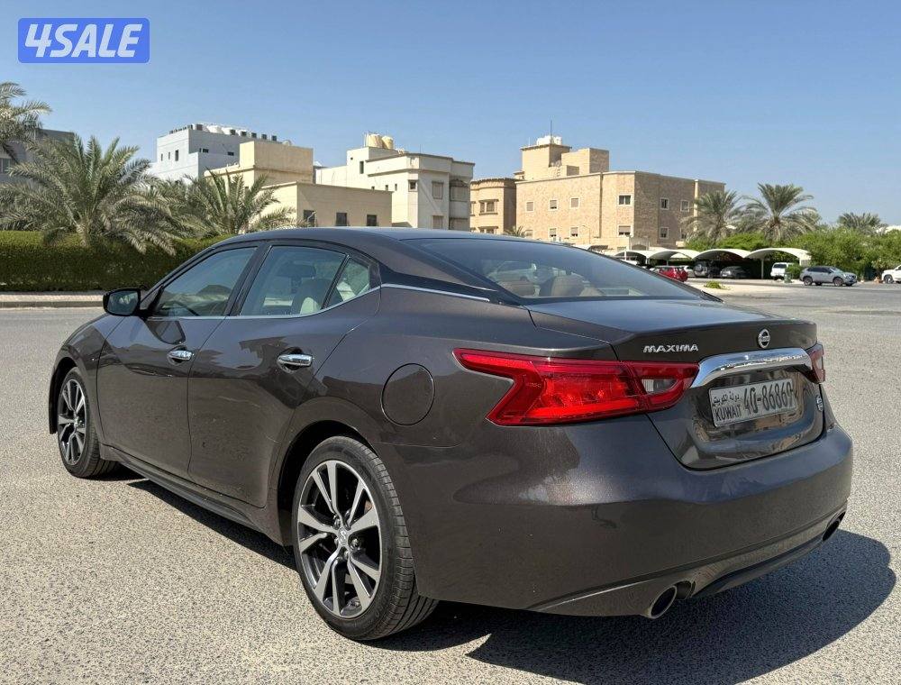 بحالة ممتازة جدا صبغ الوكالة مكسيما 2016 بصمة شاشة نفجيشن كاميرا تشغيل3