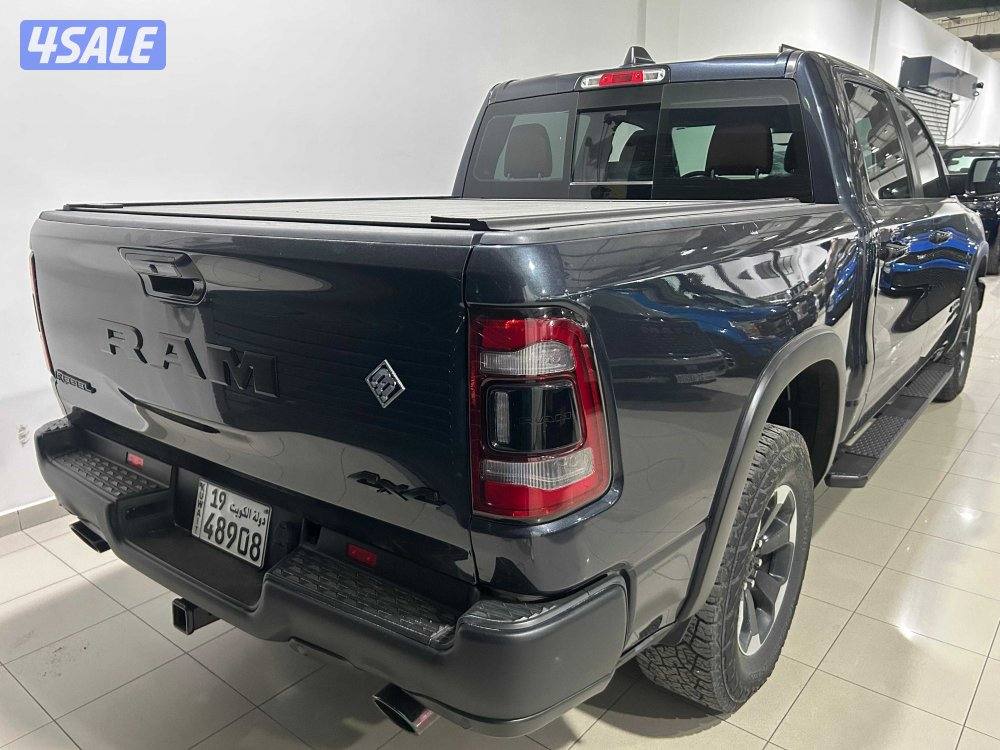 RAM 1500 Rebel Crew Cab4