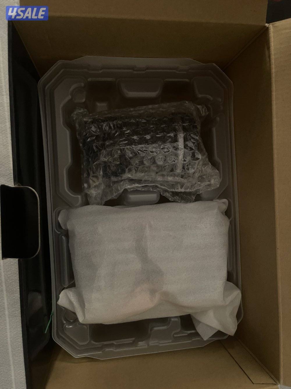 كامرة كانون R7 EOS4