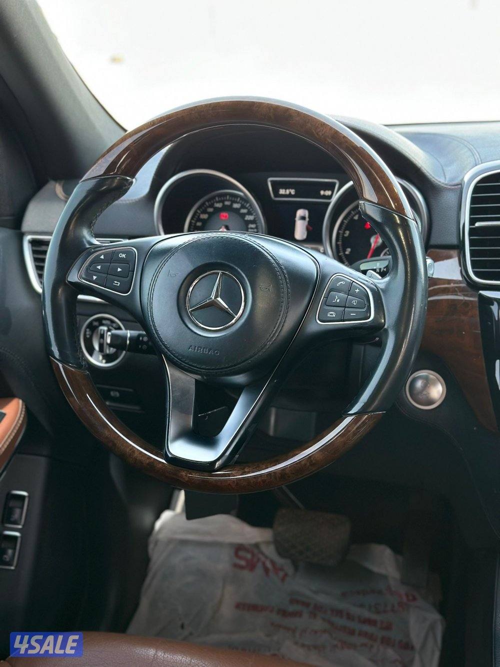 مرسيدس 500 GLS 
4MATIC
 201712