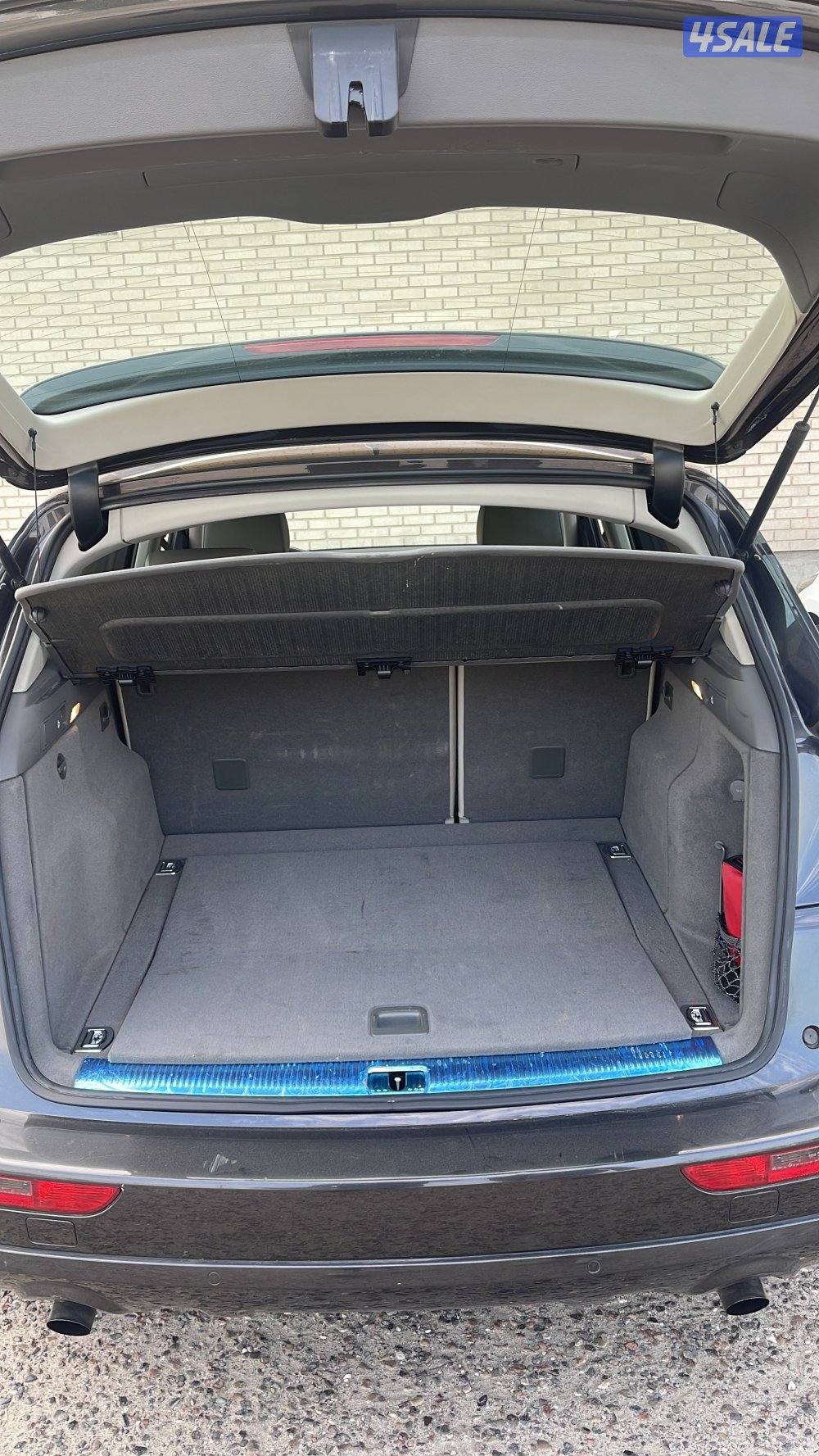 بحالة جيدة audi Q55