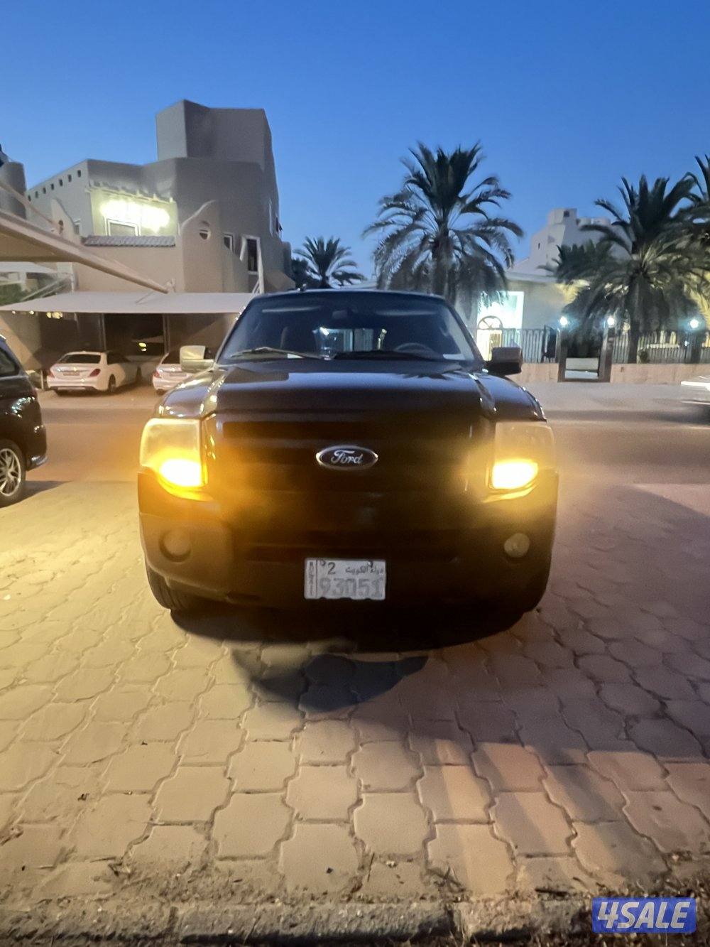 Ford expedition 8 cylinder very clean condition5