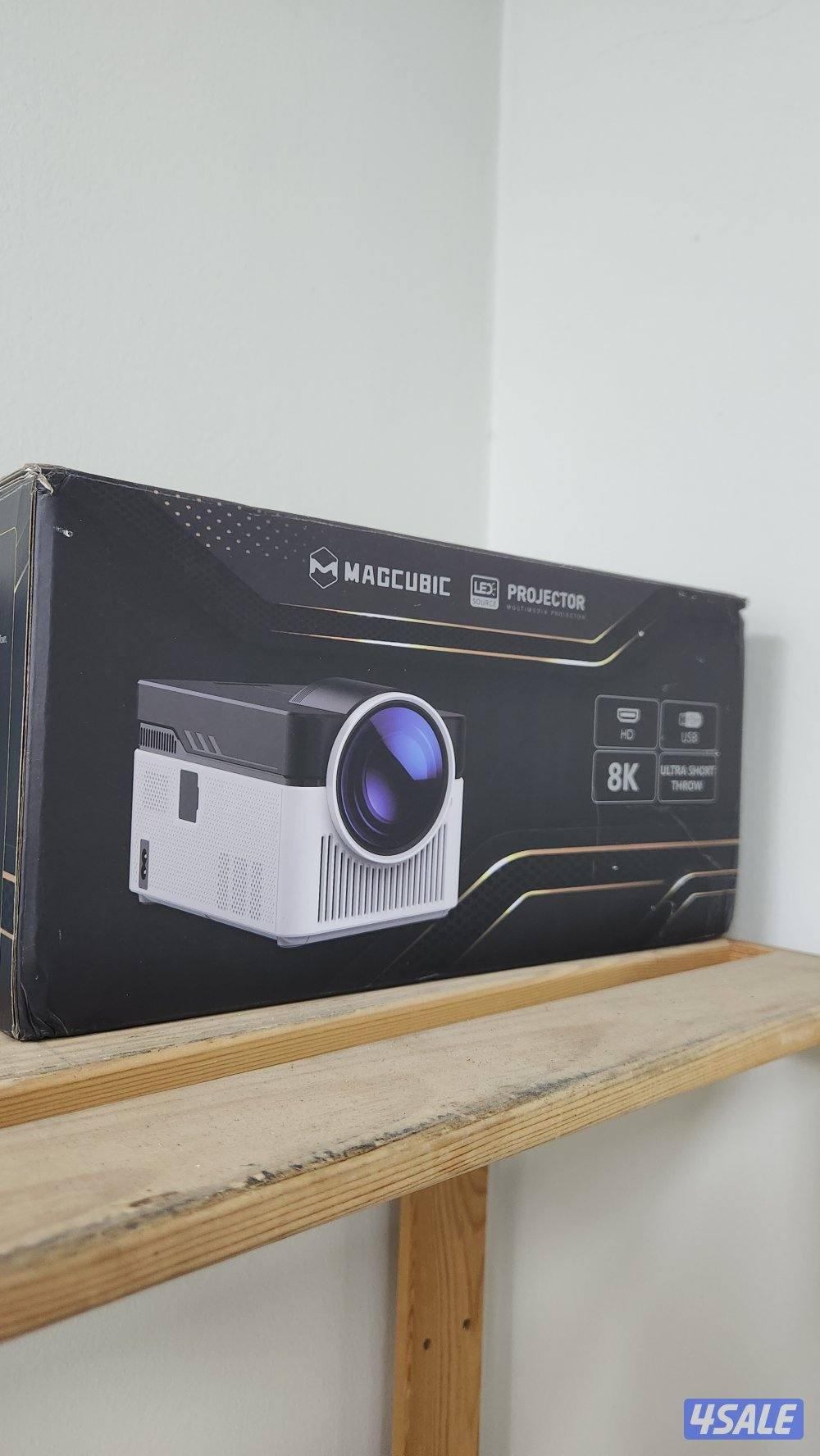 بروجكتر ٩٠٠ لومين شورت1