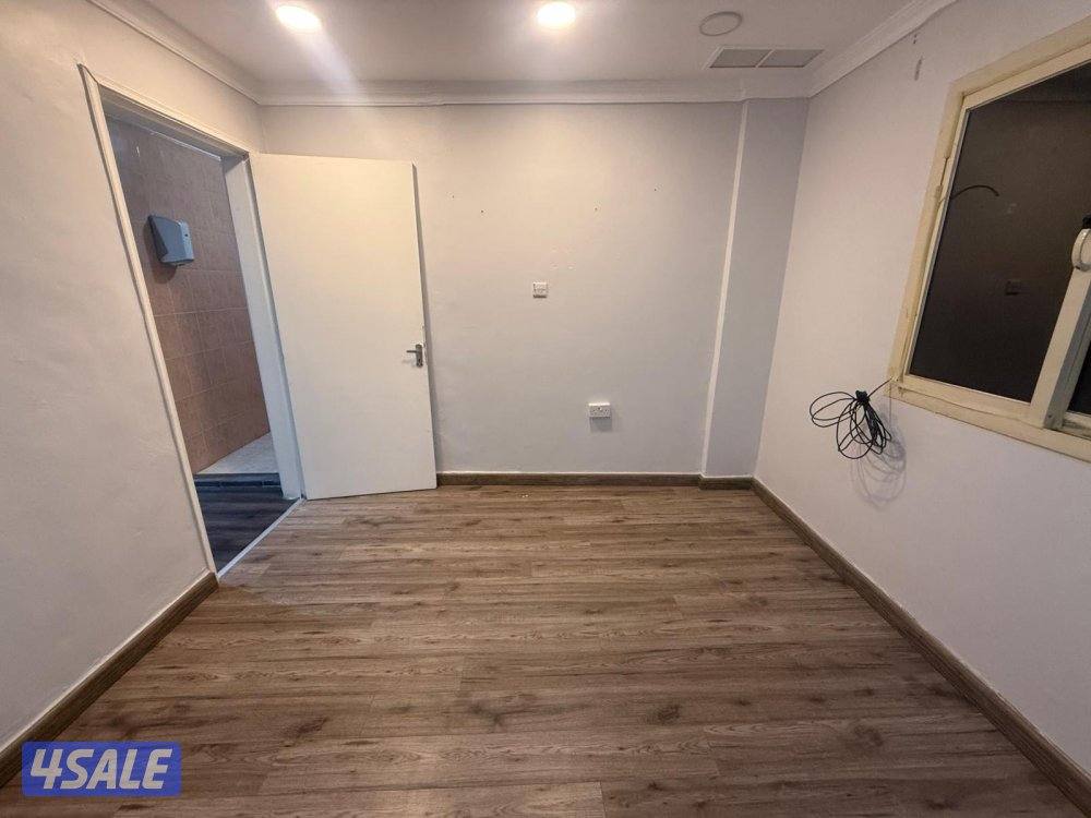 شقق للايجار حولي للعزاب فاضي وخلو غرفة صاله حمام مطبخ2