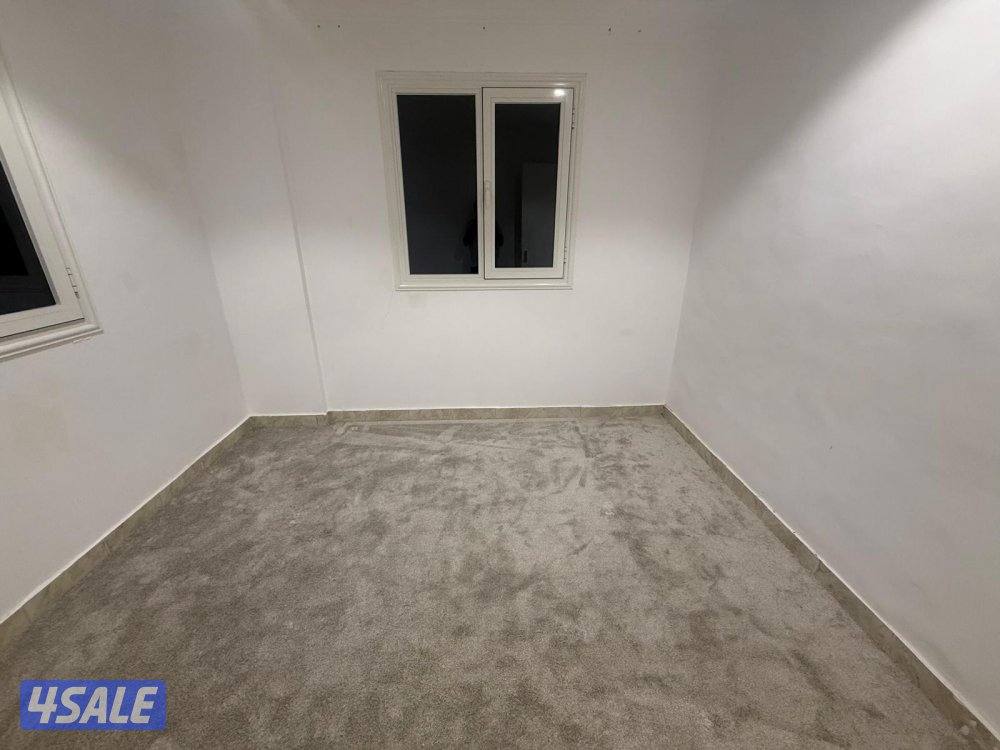 شقق للايجار حولي للعزاب فاضي وخلو غرفة صاله حمام مطبخ11