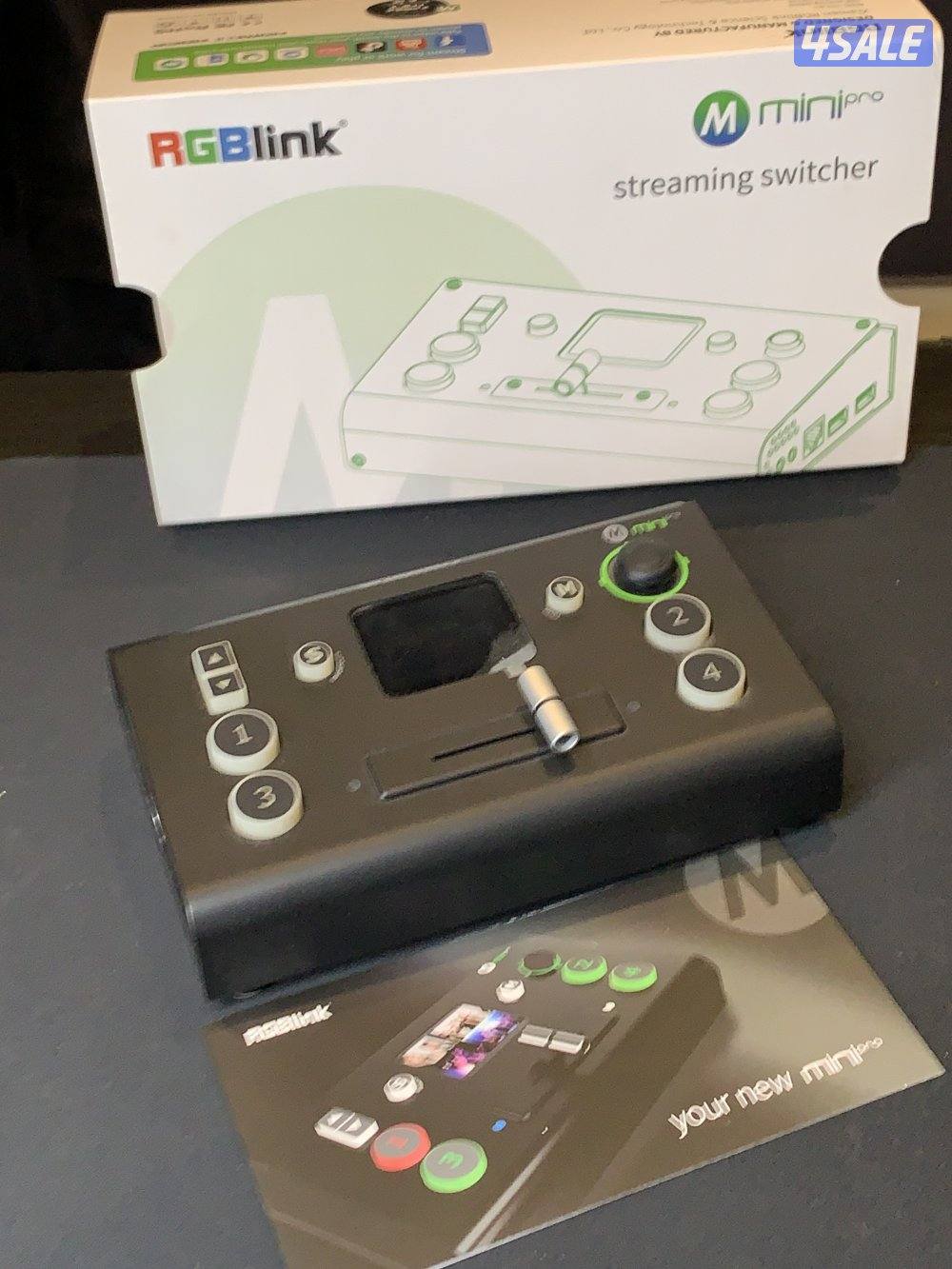 للبيع مجموعة كاميرات + عدسات سينمائية + سويتشر بودكاست4