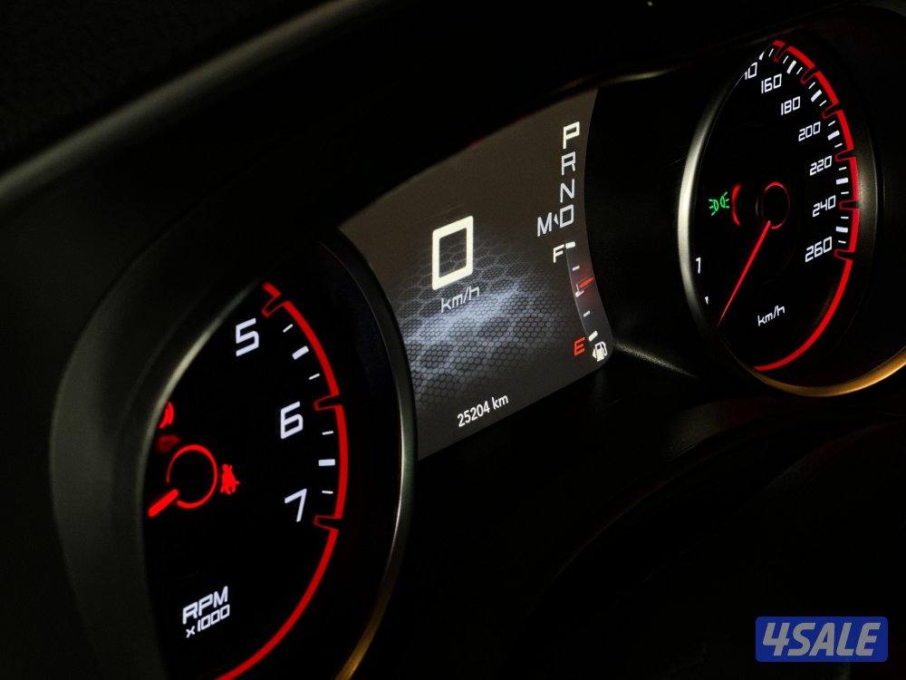 دودج تشارجر وكالة تحت الكفالة موديل ٢٠٢٣ عداد ٢٥ الف كيلو8