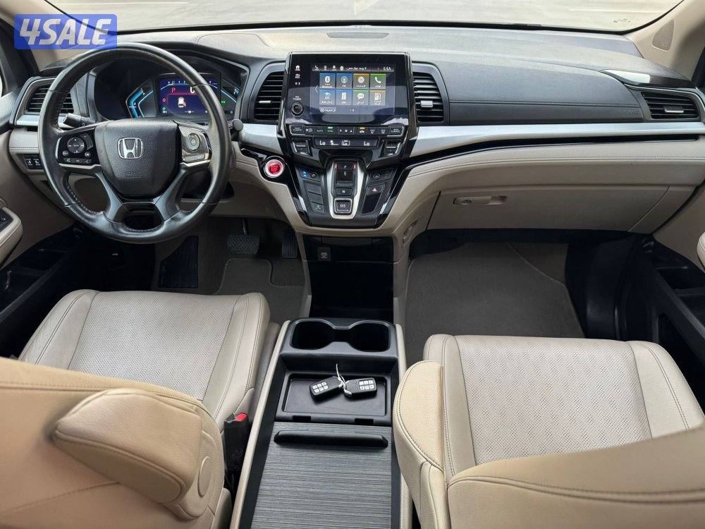 للبيع هوندا اوديسي موديل 2023 عداد 76 صبغ وكاااالة5