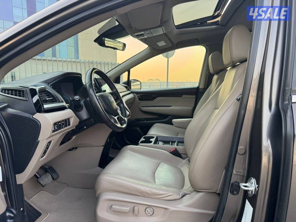 للبيع هوندا اوديسي موديل 2023 عداد 76 صبغ وكاااالة4