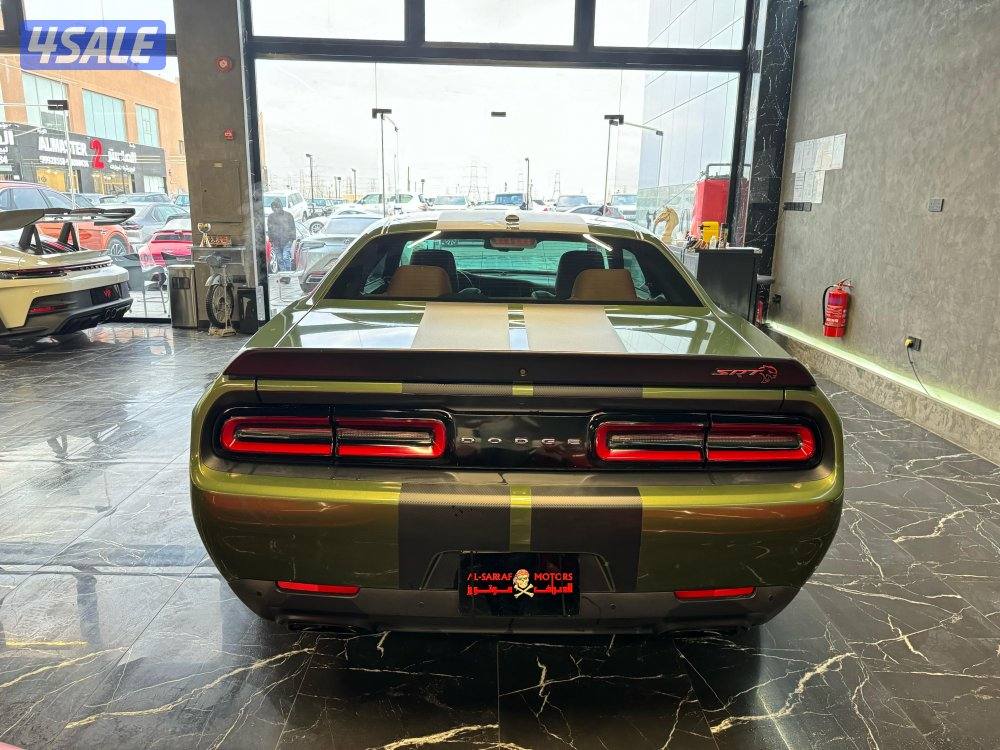 دودج تشالنجر هيلكات RED EYE6