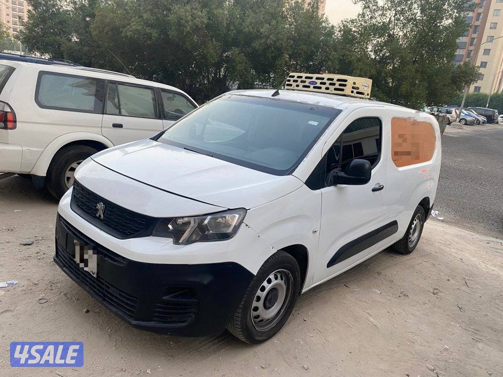 للبيع بيجو ‏ثلاجة بوكس موديل 20200