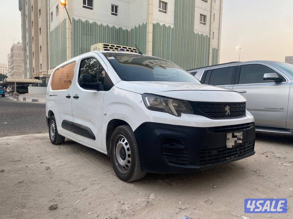 للبيع بيجو ‏ثلاجة بوكس موديل 20203