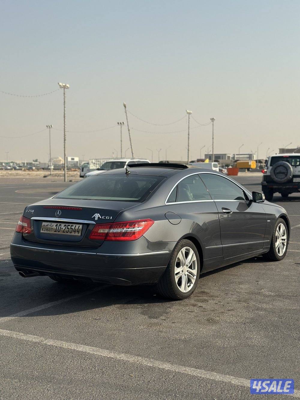 مرسيدس E250 كوبيه مديل 2011 عداد 1253