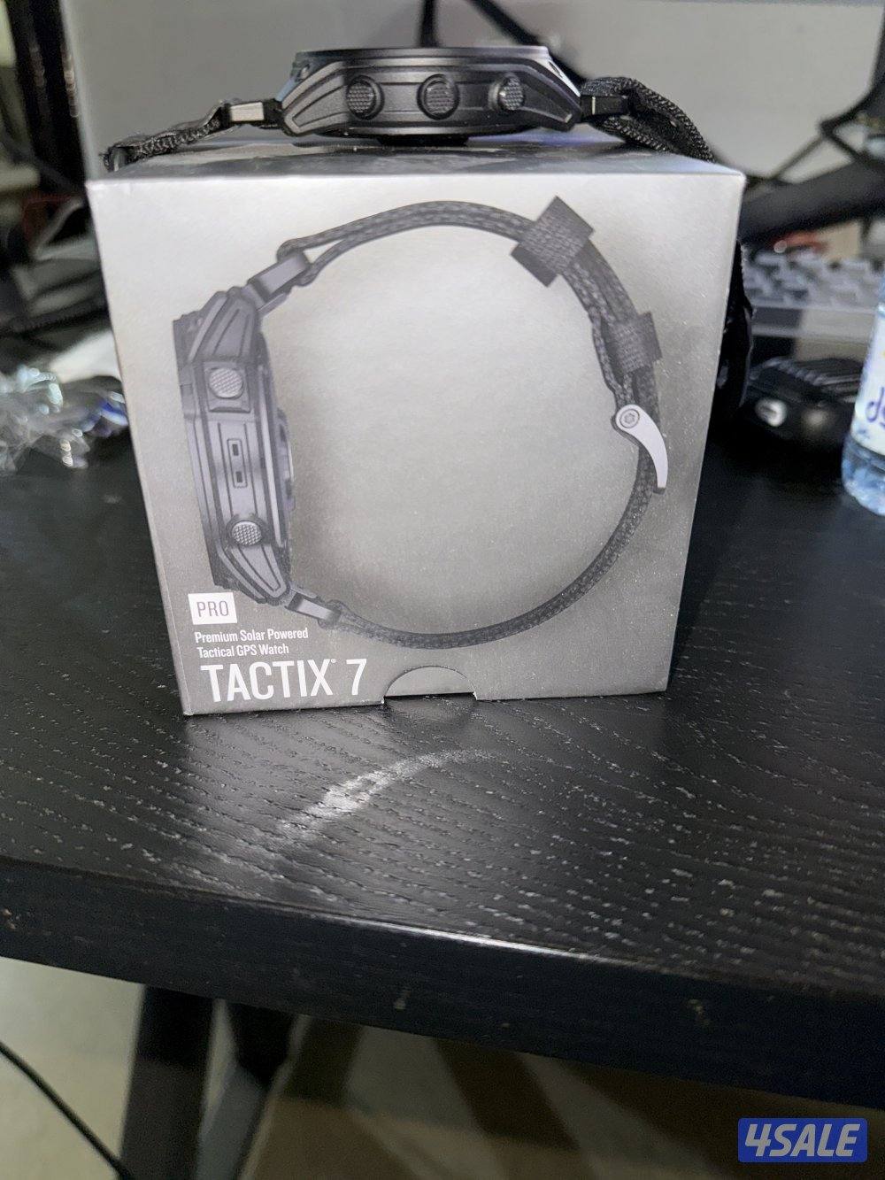 Garmin tactix 7 pro edition with 3 extra different straps5