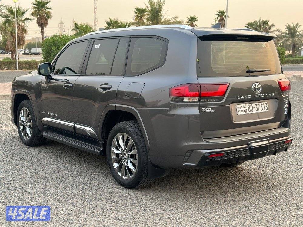 تويوتا لاند كروزر جي اكس ار تون تربو حمايه فل بودي ماشي 31 الف ضمان 70