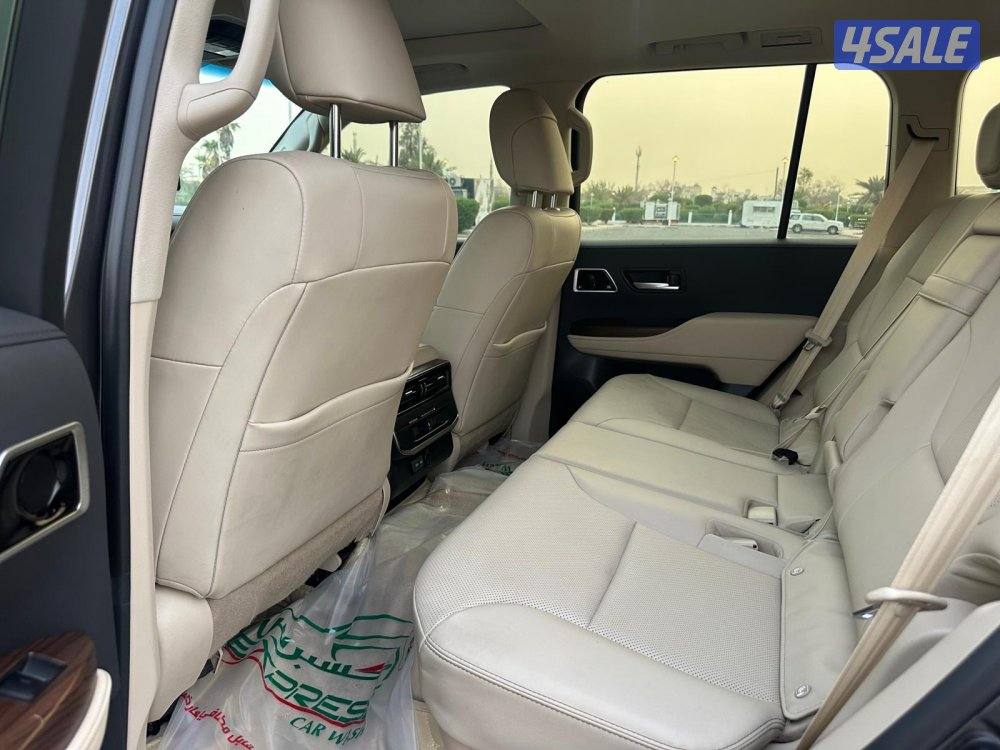 تويوتا لاند كروزر جي اكس ار تون تربو حمايه فل بودي ماشي 31 الف ضمان 75