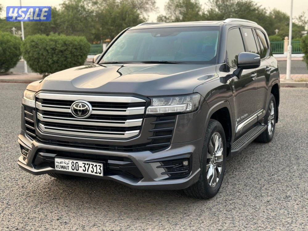 تويوتا لاند كروزر جي اكس ار تون تربو حمايه فل بودي ماشي 31 الف ضمان 78