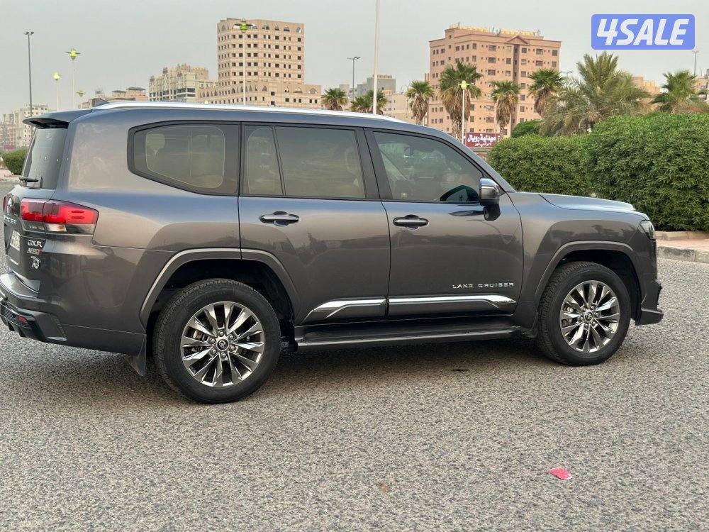 تويوتا لاند كروزر جي اكس ار تون تربو حمايه فل بودي ماشي 31 الف ضمان 79