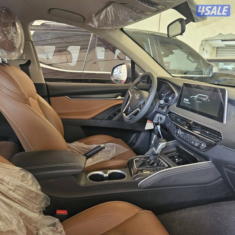 2022 Maxus D90 Executive Luxury – 4×4 • Grey • KWD 4,0002