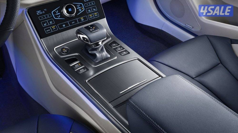 2021 HONGQI H5 Limousine – White – KWD 2,9007