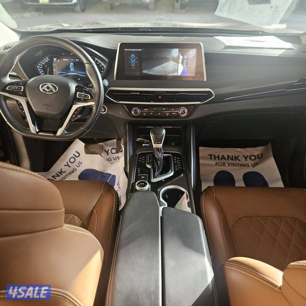 2022 Maxus D90 Executive Luxury – Grey • 4×4 • KWD 4,0002