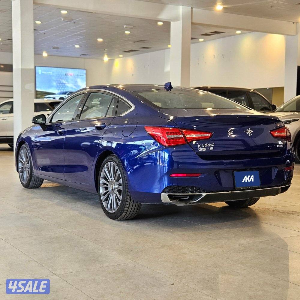 2021 HONGQI H5 Limousine – Blue – KWD 3,0003