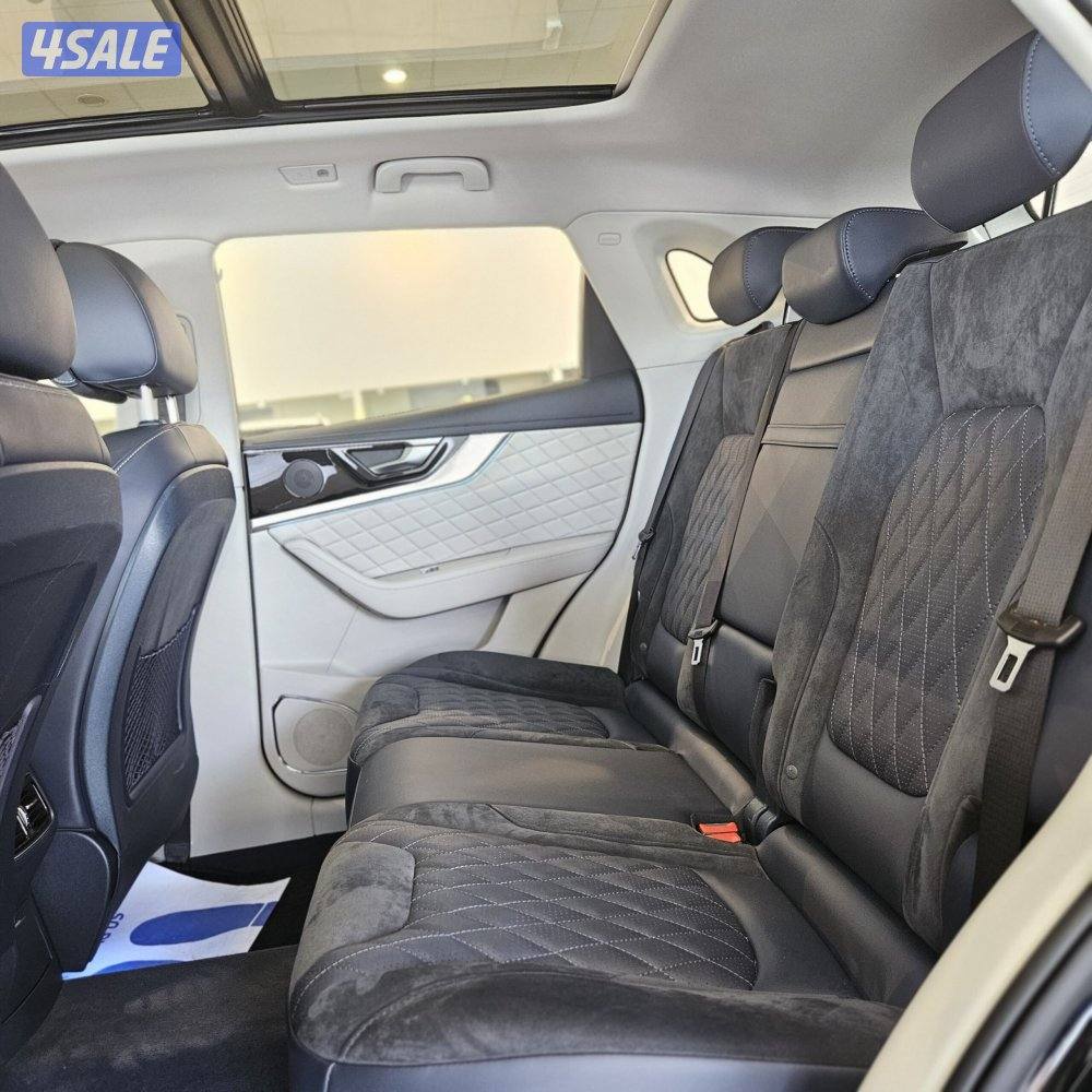 2022 HONGQI HS5 Limousine – Black – KWD 4,0008