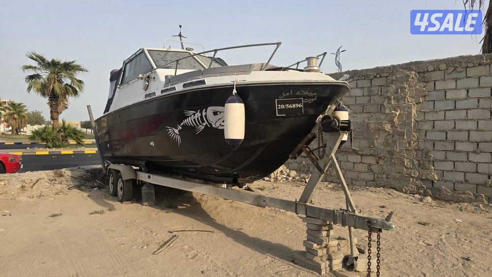 للبيع مني يخت امريكي 2009 او بدل على سيكل0