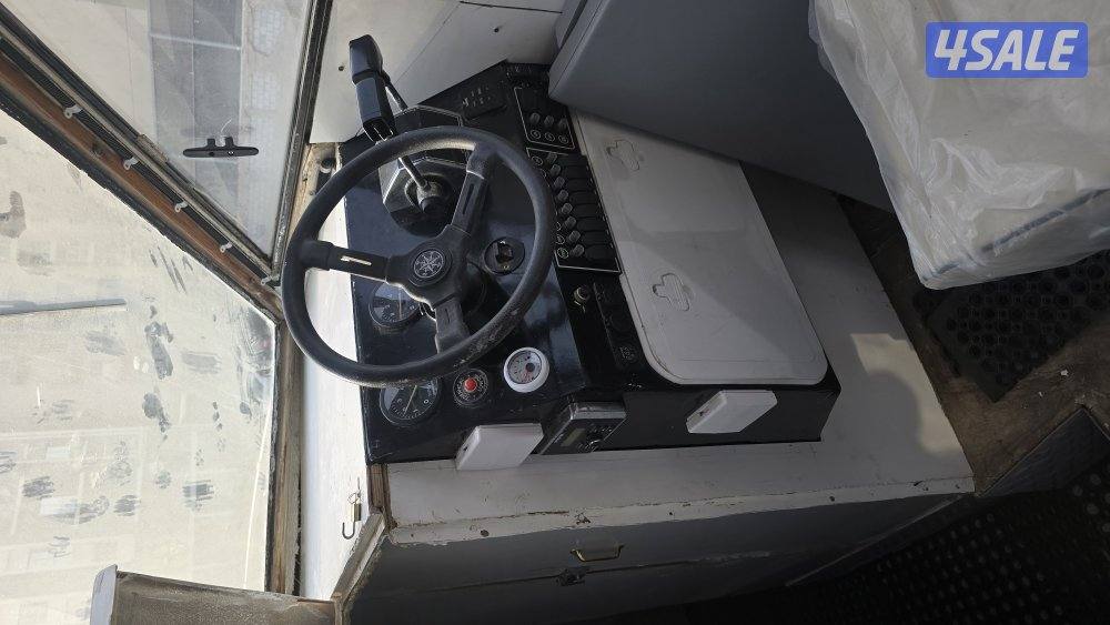 للبيع مني يخت امريكي 2009 او بدل على سيكل7