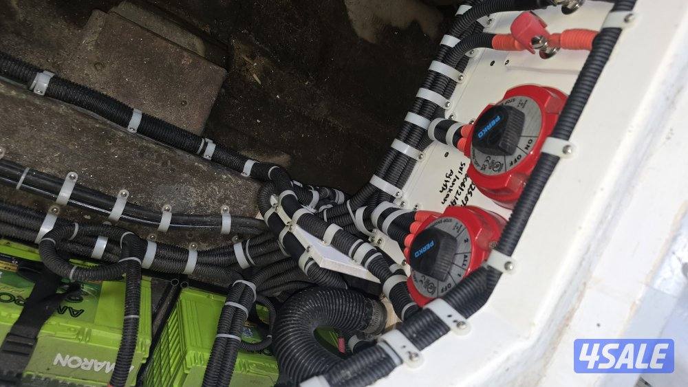 للبيع مني يخت امريكي 2009 او بدل على سيكل11