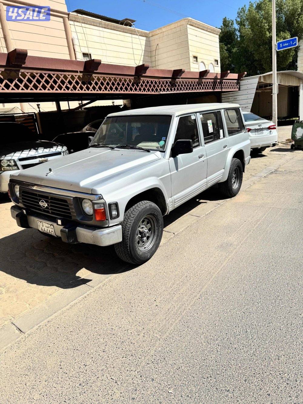 للبيع سفاري ٩٦0