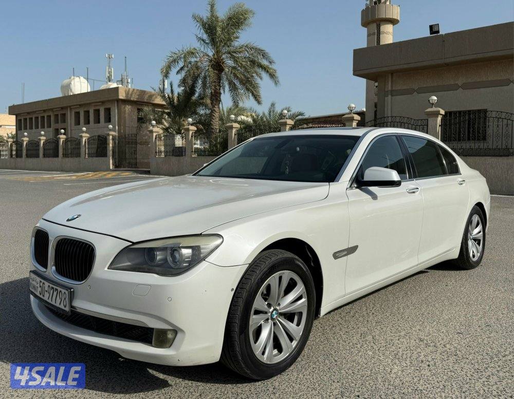 الي يدور النظييف بي ام دبليو BMW730LI مواصفات 740LI موديل 2011 فحص1