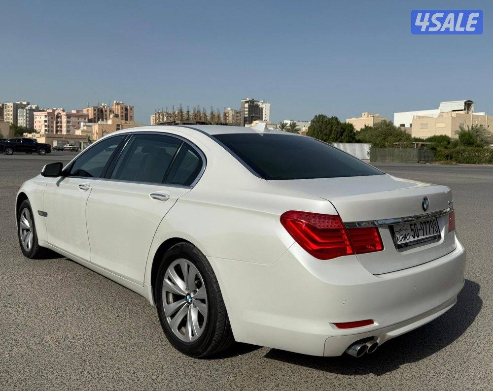 الي يدور النظييف بي ام دبليو BMW730LI مواصفات 740LI موديل 2011 فحص3