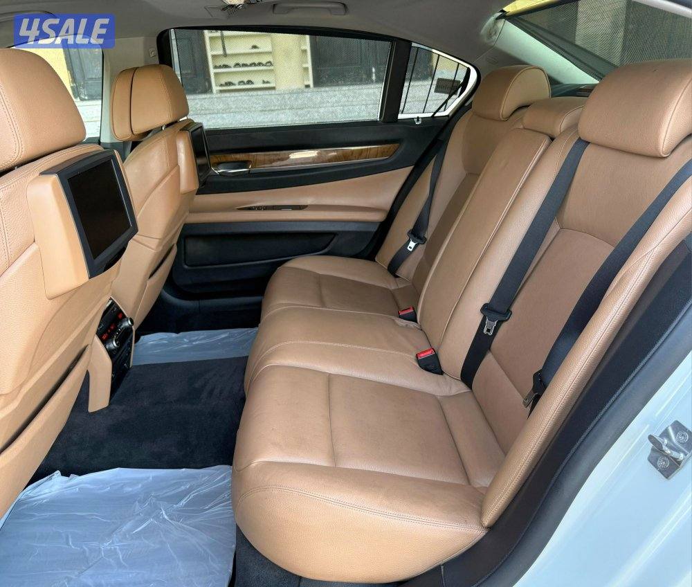 الي يدور النظييف بي ام دبليو BMW730LI مواصفات 740LI موديل 2011 فحص9