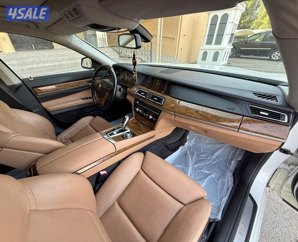 الي يدور النظييف بي ام دبليو BMW730LI مواصفات 740LI موديل 2011 فحص10