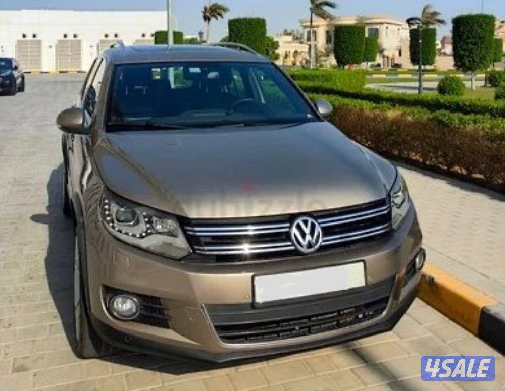 ١٦٠٠ سي سي بانورما نظيفة جداً ممشى 70 قليل  CC 1600 CC0