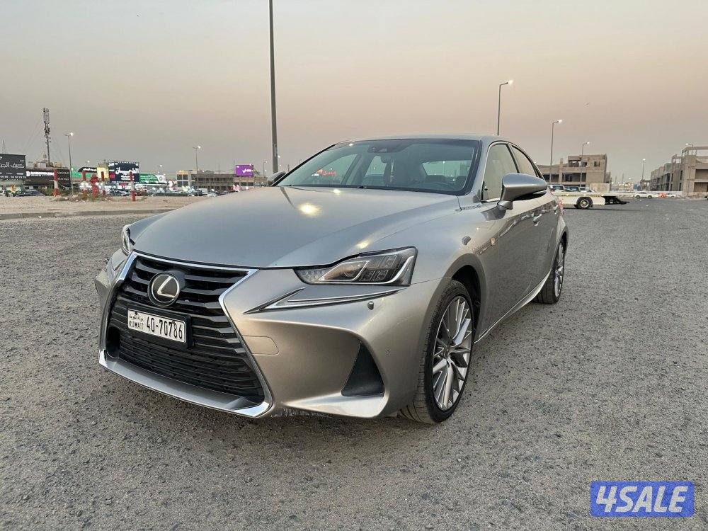 لكزس IS 200t موديل ٢٠١٧ بحالة ممتازة8