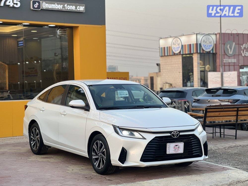 للبيع ياريس 2023 الدرجة الأولى صبغ الوكالة0