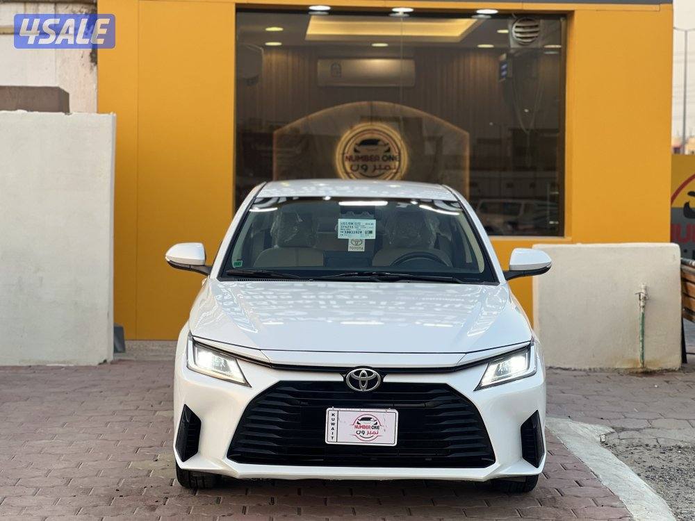 للبيع ياريس 2023 الدرجة الأولى صبغ الوكالة1