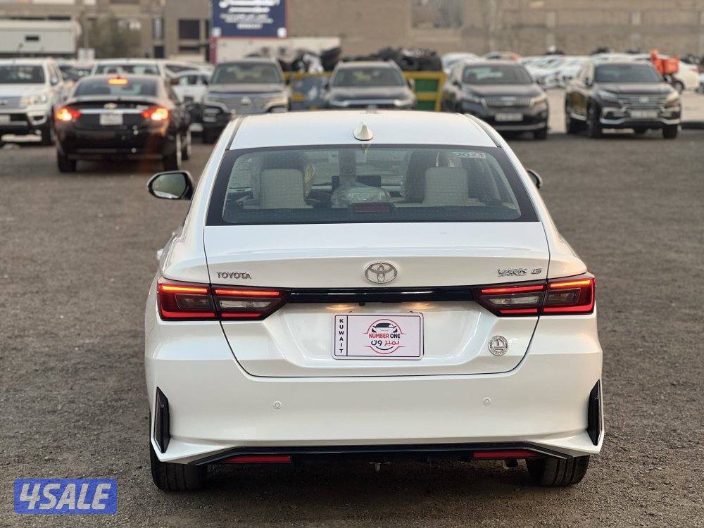 للبيع ياريس 2023 الدرجة الأولى صبغ الوكالة4