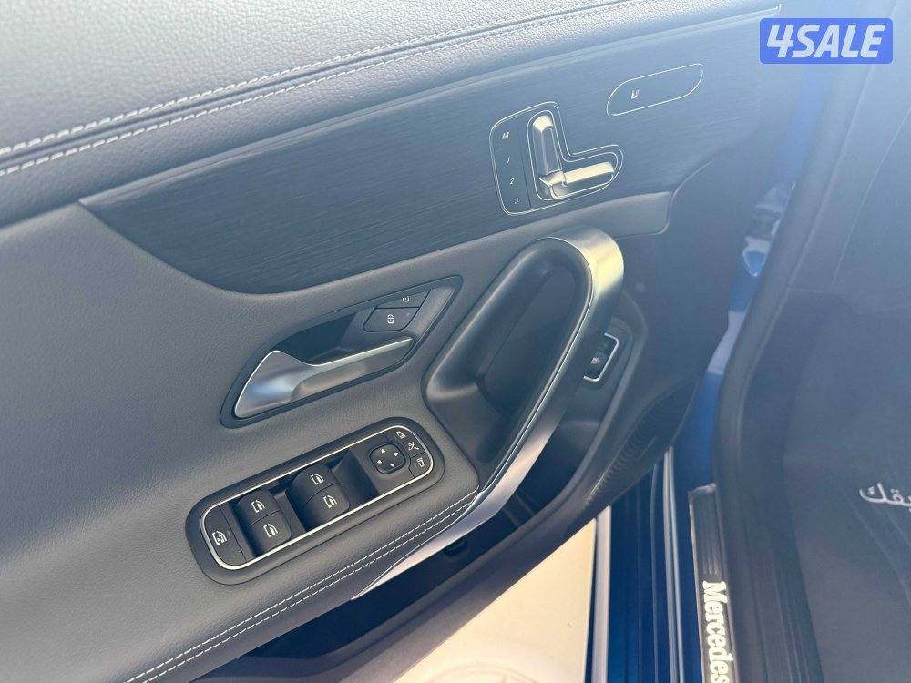 ClA200 COUPE PREMIUM6