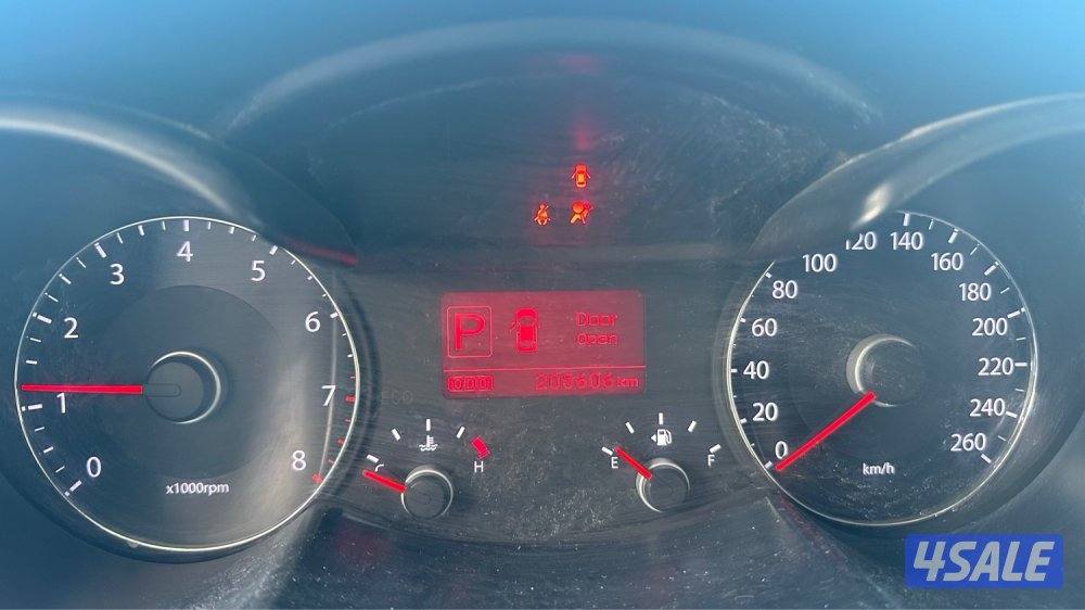 كيا كاندينزا بحالة ممتازة6