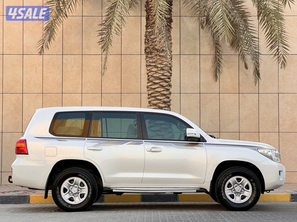 لاندكروزر GX / ٢٠١٤6