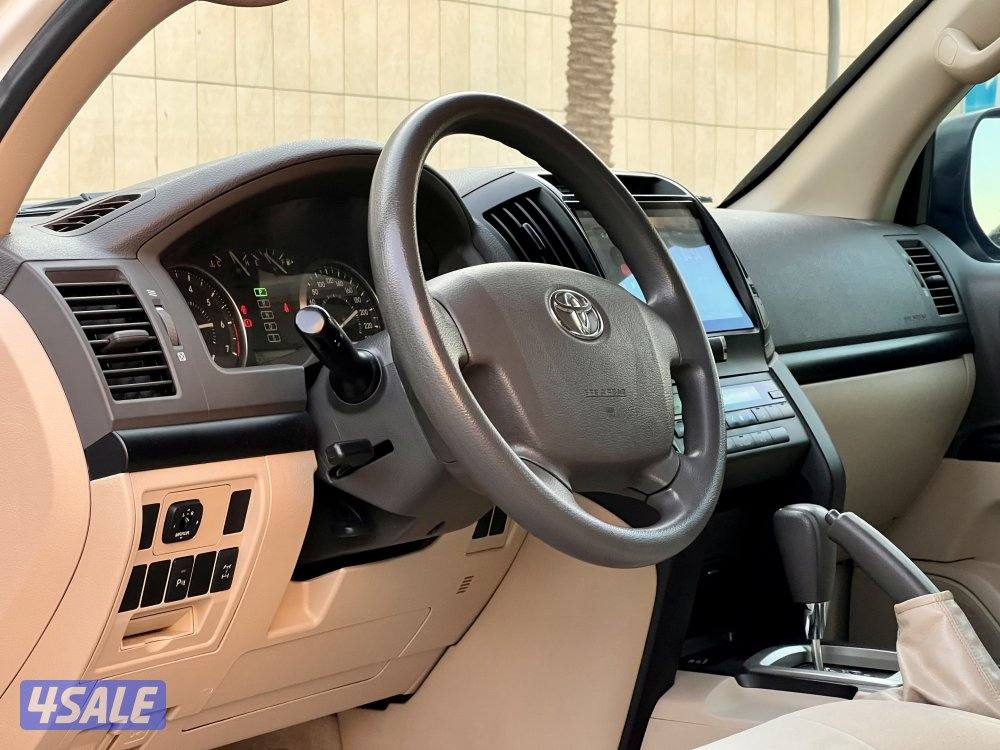 لاندكروزر GX / ٢٠١٤8