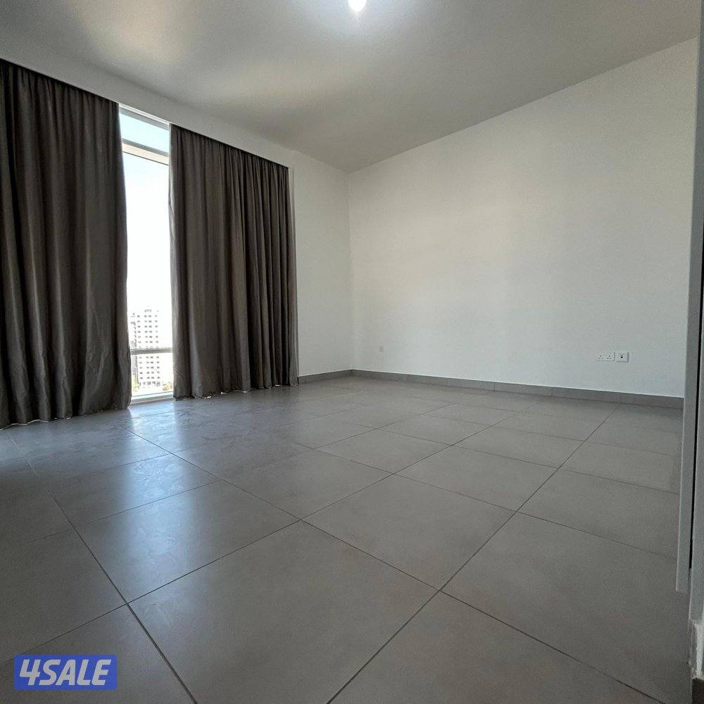 شقة نصف مفروشة اطلالة بحرية للايجار في دسمان3